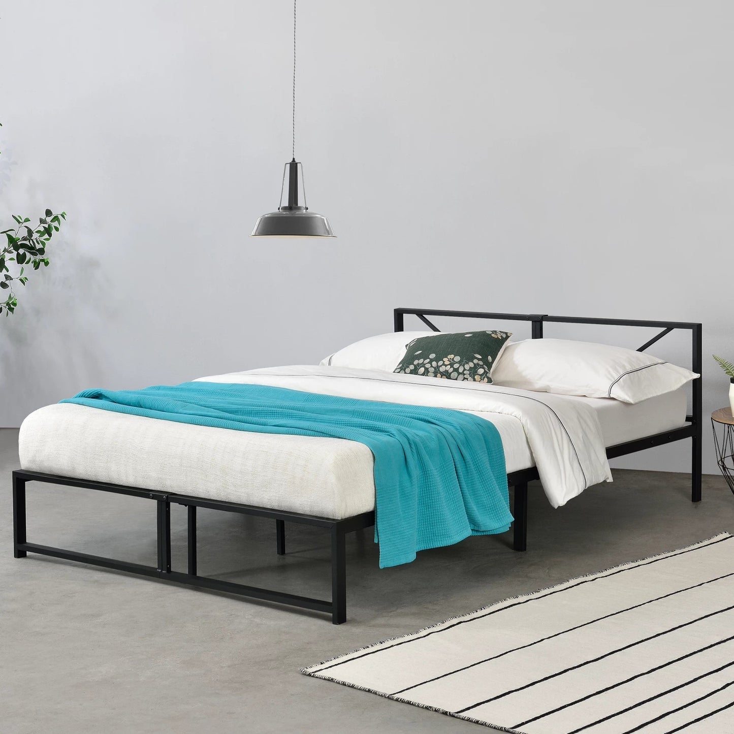 In And OutdoorMatch Metalen bed Dayna - Bedframe - Met bedbodem - Zwart - 140x200 - Staal - Modern design Bedframe