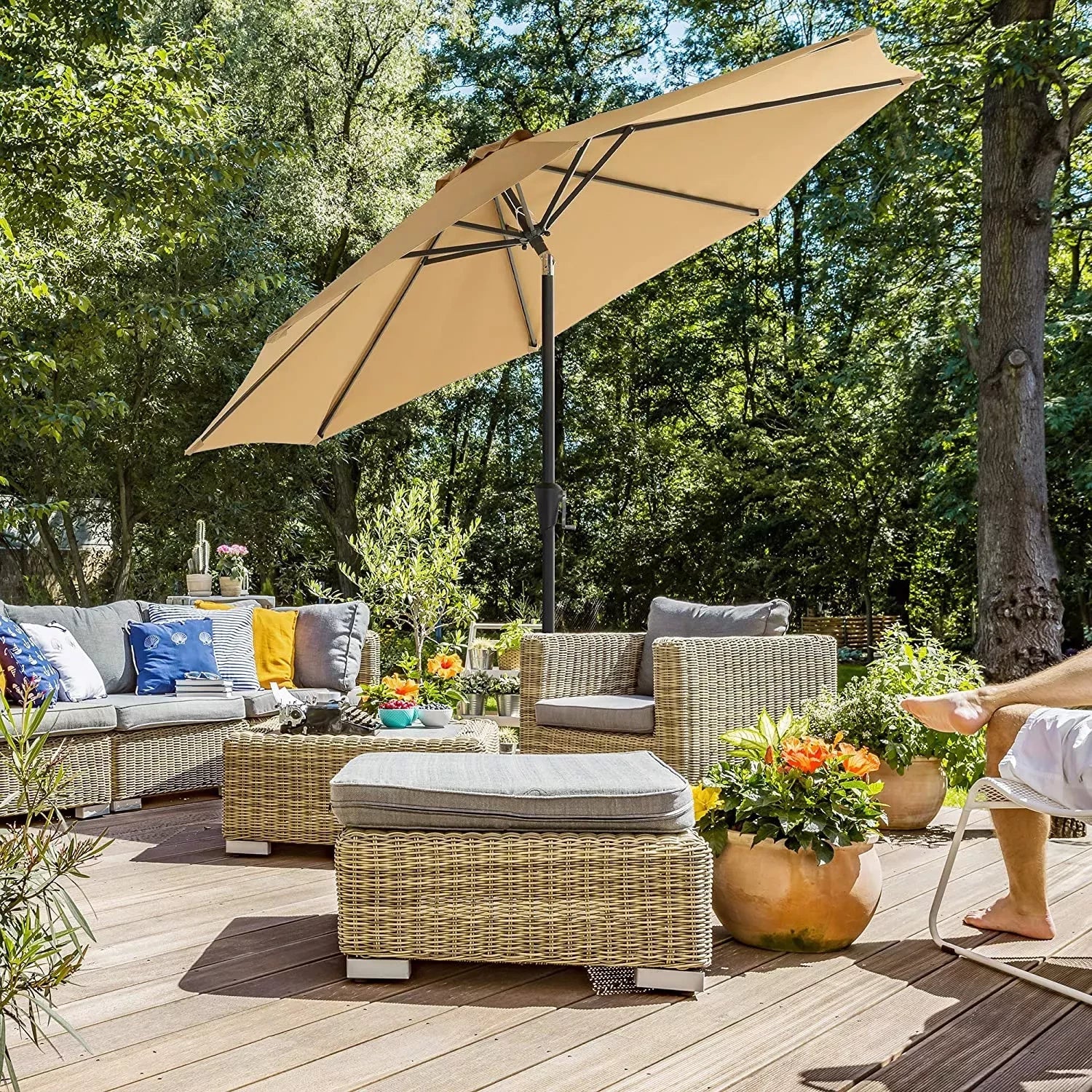 In And OutdoorMatch Parasol Bridget - 270 cm - Tuinparasol - Market Parasol - UV bescherming tot UPF 50+ - Patio Parasol - Zonwering - Knikarm - Met zwengel - Zonder standaard - Zand Sunshade