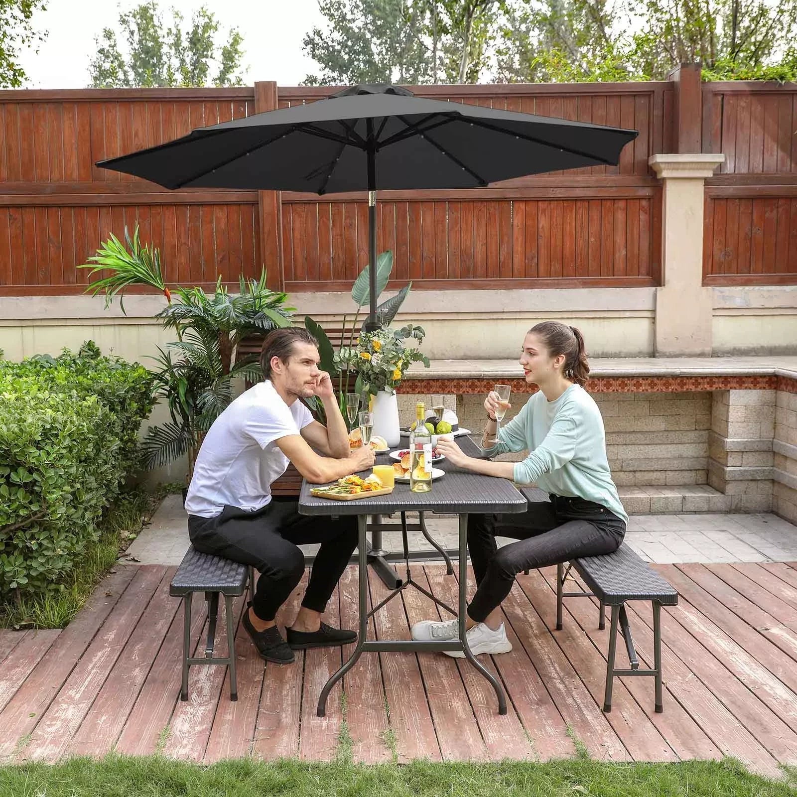 In And OutdoorMatch Parasol Justus - met LED Solar Verlichting - Tuinparasol - 270 cm - UV bescherming tot UPF 50+ - Opvouwbaar - Met Zwengel voor Openen en Sluiten - Zonder Standaard - Zwart Sunshade