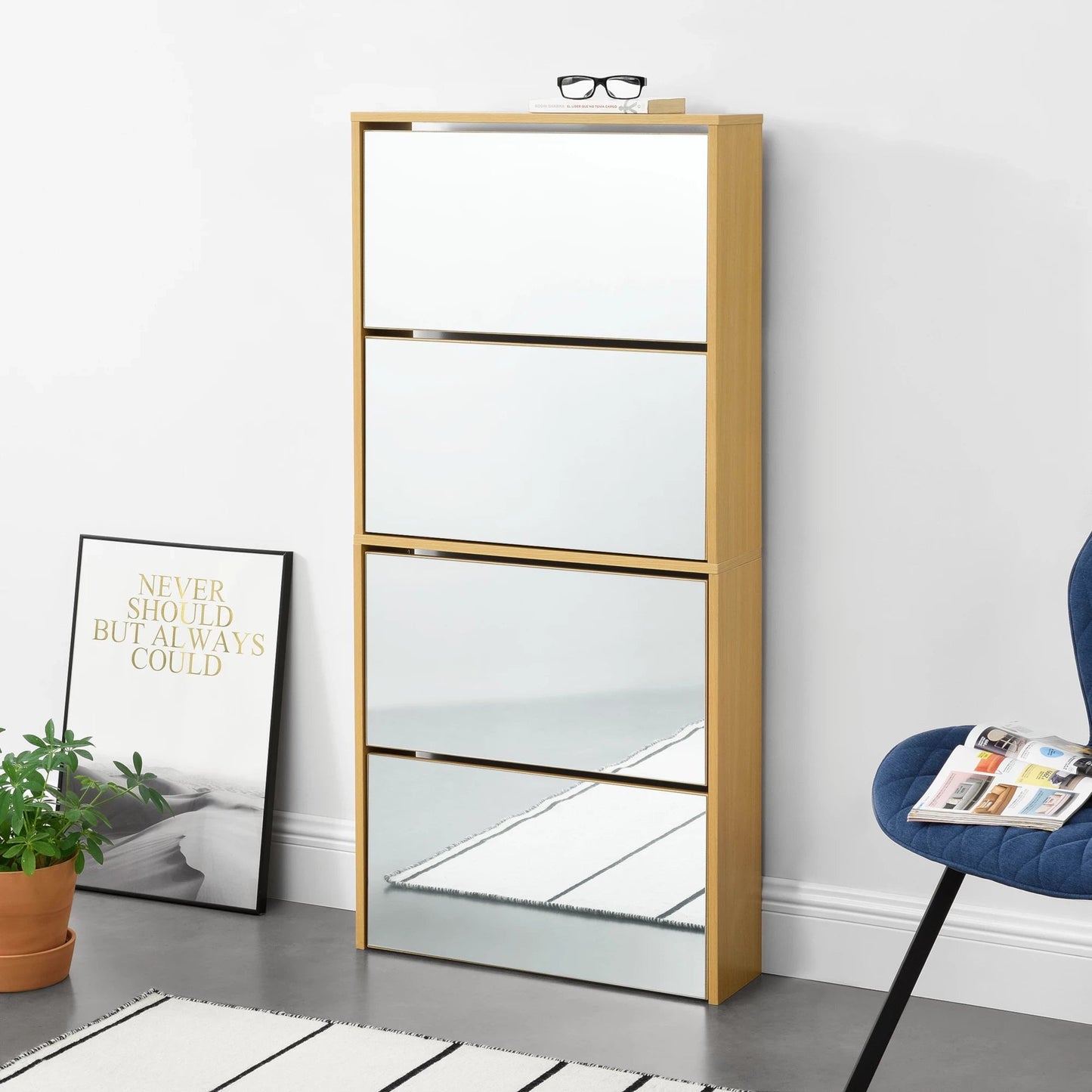 In And OutdoorMatch Schoenenkast Elizabeth - Met Spiegels - Met 4 Vouwdeuren - 134x63x17 cm - Beukenkleurig - Spaanplaat shoe rack