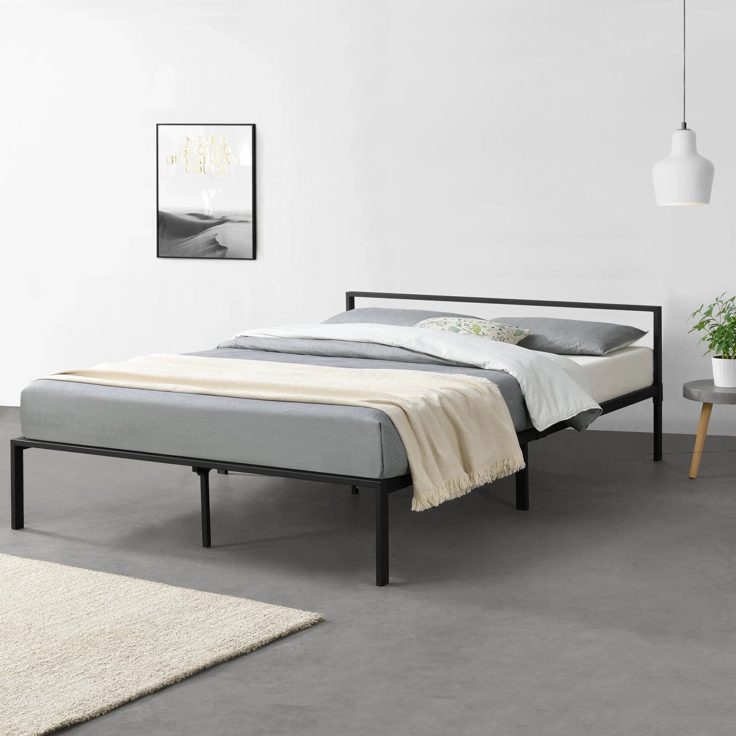 In And OutdoorMatch Stalen bed Thora - Bedframe - Met bedbodem - 140x200 cm - Zwart - Modern design Bedframe