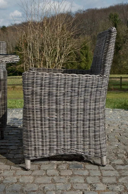 In And OutdoorMatch Tuinstoel Ignacio - Weerbestendig - Loungestoel look - Wicker - Grijs/wit - Tuinstoelen set van 1 Garden Chair