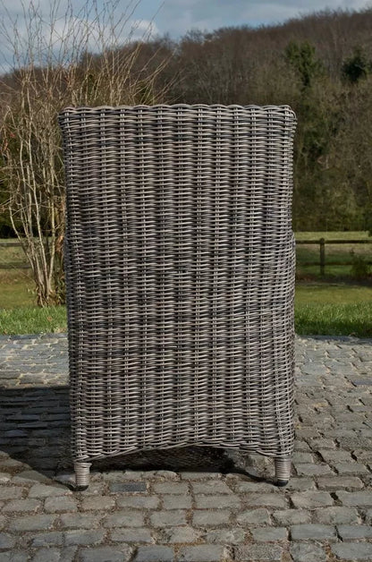 In And OutdoorMatch Tuinstoel Ignacio - Weerbestendig - Loungestoel look - Wicker - Grijs/wit - Tuinstoelen set van 1 Garden Chair